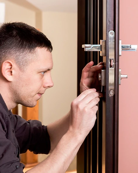 : Professional Locksmith For Commercial And Residential Locksmith Services in Fullerton, CA