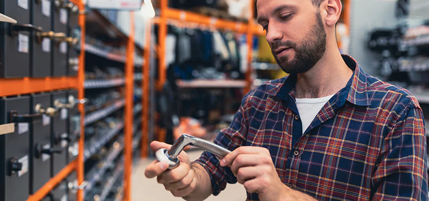 Locksmith For Retail Stores Lockout Services in Fullerton, California